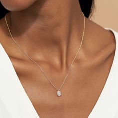 Solitaire Diamond Pendant | Sustainably created diamonds | VRAI