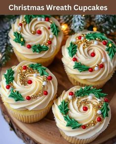 Christmas Cupcakes Recipes, Easy Christmas Cake Recipe, Christmas Cookie Cake, Christmas Cupcakes Decoration, Christmas Themed Cake, Xmas Desserts, Christmas Cake Designs