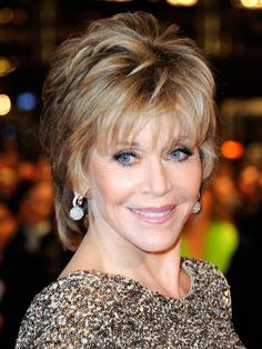 70+: Jane Fonda's classic shag Jane Fonda Hairstyles, 70 Hairstyles, Over 60 Hairstyles, Classic Hairstyles, Peinados Fáciles Para Cabello Corto, Makeup Tricks, Natural Hair Styles Easy, Hairstyles For Women