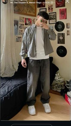 Aesthetic Guy Outfits, Aesthetic Male Outfits, Basic Aesthetic, Rugby Sport, Aesthetic Outfits Men, Outfits Hombre, Aesthetic Guys, Apartment Inspiration, Clothing Hacks