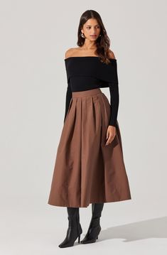 Full flared poplin midi skirt Mid-rise, all over pleating Concealed center back zipper Dry clean recommended 100% Cotton Style #AS9185 Black Tie Bridesmaids, Fall Floral Dress, Full Midi Skirt, Cotton Midi Skirt, Astr The Label, Off Shoulder Sweater, Black Midi Skirt, Sweater Pullover, Long Sleeve Bodycon Dress