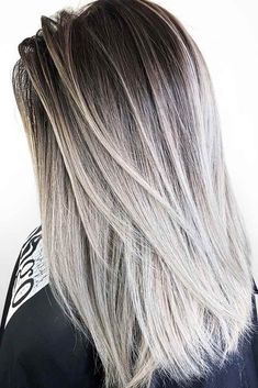 Pelo Color Ceniza, Hair Color Silver, Grey Hair Color Silver, Brown Ombre Hair Color, Baylage Hair, Which Hair Colour, Brunette Ombre, Purple Ombre Hair