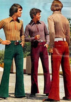 44 Colorful Pics Prove That 1970s Men's Fashion Was So Humorous ~ vintage everyday Moda Z Lat 70., Moda Disco, 1970s Mens Fashion, 70s Fashion Men, Look Disco, 70s Mens Fashion, 1970s Men, Western Outfits Men, 70s Men