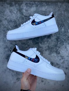 Air Force One ➖One Piece ⁠ ⁠ Aujourd'hui on vous présente cette custom One Piece.⁠ ⁠ Ça vous dit plus d'anime ? ☠️⁠ ⁠ #af1 #nike #rouencity #atelierdartiste #shoes #customshoes #custom #onepiece #luffy #labellesneaker #eshop #paintingoftheday #picoftheday #manga #anime⁠ Painted Trainers, Miami Vibes, Nike Kicks, Shoe Designs, Shoes Heels Classy, Custom Made Shoes