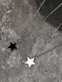 Black and White  Collar  Zinc Alloy   Embellished   Women's Fashion Jewelry Black Star Necklace, Black White Couple, Black And White Jewelry, Star Accessories, Minimalistic Jewelry, Star Pendant Necklace, Jewelry Accessories Ideas, Necklace Sets, Women Necklace