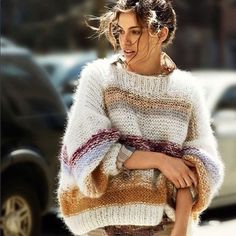 Oversized Cream Mohair Sweater With Neutral Stripes! If Anyone Knows What Brand And Where I Can Get It, Please Let Me Know! Thanks! Strikkeopskrift Oversize Sweater, Sweater Song, Visuell Identitet, Pull Mohair, Knit Inspiration, Knitwear Inspiration, Sport Sweater, Bohol, Mohair Sweater