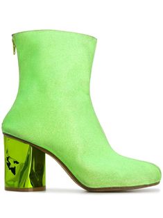 Maison Margiela crushed heel ankle boots - Green Cage Sandals, Gothic Shoes, Knee Length Boots, Green Boots, Havaianas Flip Flops, Lipstick Bag, Like Green, Old Shoes, Boots Cowboy