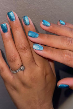 Dive into enchantment with these mesmerizing ocean blue square cat eye nails that shimmer like the sea under a moonlit sky. A touch of mermaid magic for a beachy vibe or a splashy night out. 🌊✨ // Photo Credit: Instagram @gelpolish_bar Cat Eye Summer Nails, Blue Cats Eye Nails, Cat Eye Blue Nails, Light Blue Cat Eye Nails, Square Cat Eye Nails, Summer Cat Eye Nails, Cat Eye Nails Blue, Blue Cateye Nails, Blue Cat Eye Nails