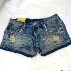 Machine Shorts Size 26 Tags Of But Never Used 2000s Shorts, Dream Closet Clothes, Cool Shorts, Outfits Jewelry, Short Jean Skirt, 2000s Outfits, Wardrobe Pieces, Black Parade, 2000s Fashion Outfits