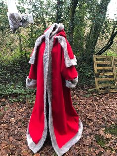 please contact me for halloween availability  UNIQUE LUXURY SANTA ROBE FATHER CHRISTMAS CUSTOM MADE ♥ RED ♥ FLARED  ROBE in wool with grey fur  let me know your height for custom length choice of dispatch options at checkoutalthough I do not accept returns I am happy to exchange when size is not correct Santa Claus Suit, Hip Hop Costumes, Victorian Santa, Santa Claus Costume, Christmas Suit, Mens Fasion, Red Flare, Grey Fur, Santa Costume