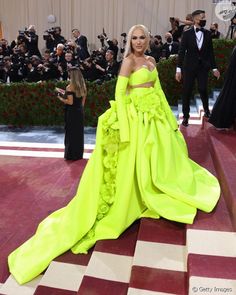 2022 Red Carpet, Shein Outfits, Gwen Stefani, Couture Fashion, Strapless Dress Formal, Fashion Art, One Shoulder Formal Dress, Red Carpet, One Shoulder