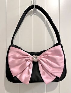 Story Script, Material Girls, Black And Pink, Cute Bag, Pink Aesthetic, Girly Things