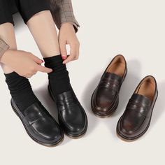 Style Uniform, Uniform Shoes, Japanese Uniform, Retro Japanese, Comfort Shoes Women, Leather Loafer Shoes, Dress Shoes Womens, Unique Beauty, Perfect Shoes