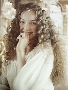 Medieval Princess Hairstyles, Medieval Fantasy Hairstyles, Medieval Princess Hair, Faceclaims Curly Hair, Goddess Face Claim, Medieval Character Inspiration, Medieval Hairstyles Princesses, Curly Hair Princess, Liz Gilles