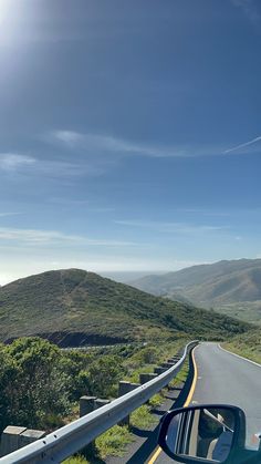 Car driving down a road that goes over pretty hills in california Pretty Road Aesthetic, Road Trip Aesthetic Mountains, Driving In La Aesthetic, California Hills Aesthetic, Hidden Hills Aesthetic, Highway Aesthetic Day, Mountain Road Trip Aesthetic, California Mountains Aesthetic, Mountain Road Aesthetic