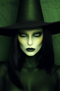 Halloween Costumes Women Villian, Witch Makeup Green Face, Green Witch Face Paint, Halloween Face Paint Women, Makeup Bruja Halloween, Green Witch Makeup Halloween, Witch Inspired Makeup, Witch Face Makeup