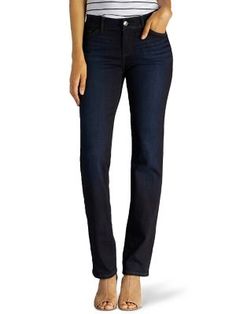 Know that uncomfortably tight feeling when the waistband of certain jeans cuts into your waist? Not here. The Lee Women's Classic Mid-Rise Ultra Lux Straight Leg Jeans are made with a brilliantly flexible waistband that never pinches or digs into your middle as well as super-stretch denim that gives with every bend. Our jeans have all the right moves. Classic 5-pocket design. Regular Fit Straight Leg Opening Mid Rise Waist Flexible Waistband 5 Pocket Design Branded Patch 78% Cotton, 20% Polyeste Look Casual Chic, Flattering Jeans, Frayed Jeans, Classic Pants, Comfortable Jeans, Tractor Supply, Classic Jeans, Lee Jeans, Petite Jeans