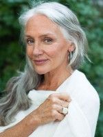 How This 63-Year-Old Model Stays Gorgeous #refinery29  http://www.refinery29.com/51442 Cindy Joseph, Ageless Beauty, Aging Beautifully, Aging Well, Aging Gracefully, 인물 사진, Model Pictures, Grey Hair, Silver Hair