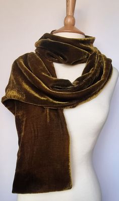 Luxurious and incredibly soft multi-coloured hand sprayed moss, olive and gold silk velvet scarf. Extremely versatile, ideal for wrapping up in the cold weather and adds a glamorous touch to every outfit, whether it's casual or dressing up for an special occasion.  This will be perfect as a gift or a treat for yourself.  Composition 18% Silk and 82% Viscose Vampire Core, Olive And Gold, Velvet Scarf, Diy Scarf, Gold Silk, Velvet Fashion, Linen Style, Silk Velvet, Mulberry Silk