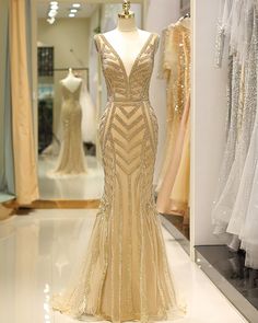 beading gold mermaid deep v-neck tulle evening dress Mermaid Formal Gowns, Gold Formal Dress, Evening Dress Long, Formal Dresses Online, Straps Prom Dresses, Gold Prom Dresses, 파티 드레스, Tulle Evening Dress, Prom Dresses 2019