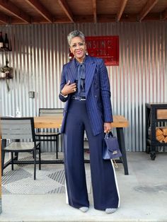 Sabra Johnson, Navy Blue Blazer Outfit, Blue And White Palette, Curvy Work Outfit, Preppy Luxury, Wrap Blazer, Dress Pants Outfits, Modern Preppy, Cute Professional Outfits