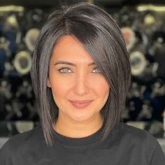 Short Straight Hairstyles, Hairstyles Trending, Short Straight Hair, Shoulder Length Hair Cuts, Shoulder Length Hair, Grey Hair, Hair Dos