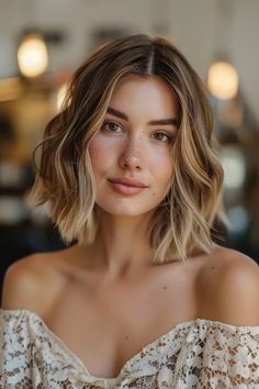 Short Brown Hair Blonde Balayage, Blonde To Bronde Short Hair, Bronde Bob Hair, Brown Hair Going Blonde, Warm Blonde Balayage Short Hair, Short Bayalage Brunette, Going Brunette From Blonde, Blonde Hair On Brunettes, Blonde On Brunette Hair