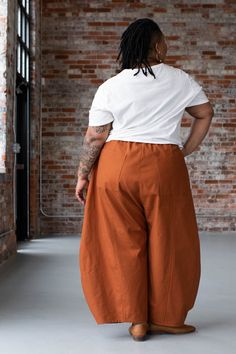 The Arthur Pants combine the classic comfort of wide-legged pants with dramatically shaped side seams and a tapered hem. The fit is relaxed, with plenty of ease, a high waist, a lowered crotch, and roomy pockets.

This is a PDF sewing pattern, available to download immediately after purchase. (What is a PDF pattern?) Couture, Lantern Pants Pattern, Barrel Pants Sewing Pattern, Balloon Pants Sewing Pattern, Japanese Pants Pattern, Balloon Pants Pattern, Arthur Pants, Loose Pants Pattern, Harem Pants Sewing Pattern