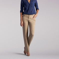 Women's straight-leg pants have long been a staple in workplace wardrobes but now, they're fast becoming a mainstay of women's everyday style. With a thoughtful redesign that encompasses both style and comfort, Lee straight-leg pants are now better than ever. These Lee relaxed fit pants come in a variety of colors and prints while accommodating a broad size range. And best of all, they can be dressed up or dressed down for almost any occasion. Pair these Lee women's pants with a classic button-d Khaki Style, Business Professional Outfits, Teaching Outfits, Work Dresses For Women, Straight Leg Pant, Business Casual Outfits For Work, Pants Women Fashion, Classy Work Outfits, Casual Work Outfits