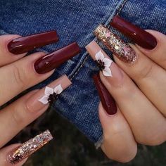 Grandes ideas de uñas para el día de tu boda Fallnails Autumn, Burgundy Acrylic Nails, Nail Art Noel, Autumn Green, Maroon Nails, Autumn Orange, Red Acrylic Nails, Nails Design With Rhinestones, Fall Acrylic Nails