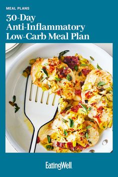 This healthy take on a low-carb diet does double duty, thanks to all the anti-inflammatory foods and recipes included. Whether you follow this meal plan for the whole 30 days or just choose one recipe to try, it's guaranteed you'll love it. #healthymealplans #healthyrecipes #mealplan #mealplanideas #mealplanning #mealprep Low Carb Meal Plans 30 Day, Low Carb Meal Prep For The Week, Gerd Meal Plan, Inflammation Diet Recipes, The Whole 30, Cleaning Eating, Reflux Recipes, Lowering Cholesterol, Anti Inflammation Recipes