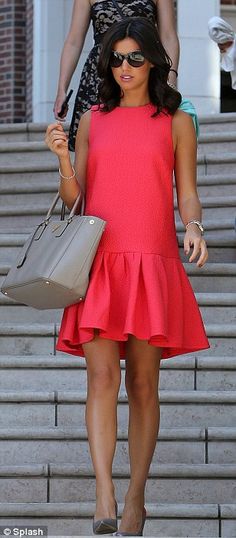 Cute Shift Dresses, A Dress, Shift Dresses, Shift Dress Styles, Best Casual Dresses, Shift Dress Casual, Summer Shift Dress, Clothes For Women Over 50, Traje Casual