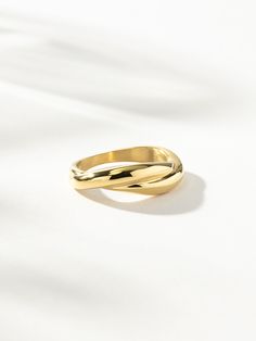 Want something that’s minimal enough for your everyday ring stack, while still adding a unique look? Our Everyday Twist Ring might just be your match. Coming in gold and silver, this twist ring is as chic as it gets. Add this twisted ring to your look along with all the minimal and statement rings your heart desires. Minimal Rings Silver, Minimalist Twisted Gold Rings, Minimalist Twisted Rings For Everyday Wear, Minimalist Twisted Rings For Everyday, Modern Twisted Jewelry For Everyday, Minimalist Twisted Everyday Rings, Gold Rings With A Modern Twist For Everyday, Modern Twist Gold Ring For Everyday, Chic Open Ring Midi Rings For Everyday