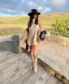 Napa Dinner Outfit, Fredericksburg Texas Outfit Winter, Temecula Outfit Wine Tasting, Outfits Para Tequila, Country Birthday Outfits, Outfit Rancho Mujer, Elegant Cowgirl Outfit, Jalisco Outfits, Outfit Palenque