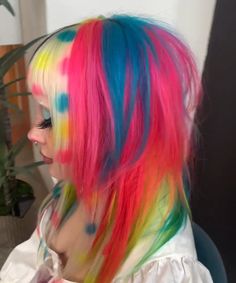 Colorful Undercut Hair, Pastel Punk Hair, Cool Hair Dye Designs, Brides With Colorful Hair, Fun Dyed Hair Ideas, Spunky Hair Color, Chunky Colored Highlights Short Hair, Curly Striped Hair, Artsy Hair Color