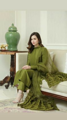 Sana Javed, Nikkah Dress, Matching Separates, Velvet Dress Designs, Pakistani Fashion Casual, Pakistani Celebrities, Pakistani Dresses Casual, Pakistani Fashion Party Wear, Beautiful Pakistani Dresses