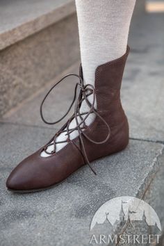 Medieval Shoes, Historical Shoes, Shoes And Socks, Stefan Janoski, Costume Shoes, Modern Shoes, Cosplay Shoes, Womens Shoes High Heels, Womens Shoes Wedges