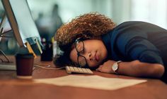 Attention All Bosses: Scientists Say You Should Allow Employees To Nap Today Extreme Fatigue Causes, Low Ferritin, Low Energy Remedies, Energy Remedies, Causes Of Fatigue, Extreme Fatigue, Mast Cell Activation, Chronic Fatigue Symptoms