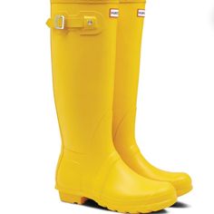 Nwb, Hunter Original Tall Rain Boots, Yellow. Never Worn. I Have Several Sizes Available. Women's Sizes 5/8/9/11 Yellow Hunter Boots, Yellow Wellies, Coraline Costume, Yellow Rain Boots, Tall Rain Boots, 2024 Wishlist, Yellow Boots, Water Splash, Hunter Shoes