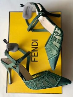 Luxury Heels, Heels Classy, Chic Shoes, Fancy Shoes, Girly Shoes