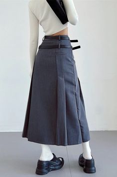 Gray High Waist Pleated Mini Skirt, Gray High Waist Pleated Skirt For Spring, High Waist Fitted Belted Pleated Skirt, High Waist Gray Pleated Skirt, Fitted High Waist Belted Pleated Skirt, Gray High Waist Skirt For Work, Chic High-waist Gray Mini Skirt, Chic High Waist Gray Mini Skirt, Elegant High Waist Gray Skirt