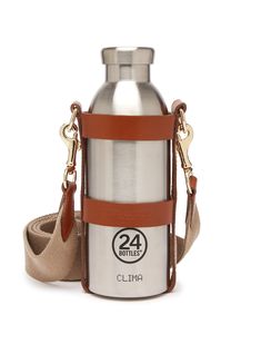 ODP-Officina-del-Poggio-Bottle-Bag-tan-Leather-Made in Italy Frosted Plexiglass, Arizona Muse, Travel Things, Anya Hindmarch, Insulated Bottle, Hot Beverages, Phone Pouch, Steel Bottle, Bottle Bag