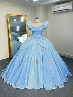 Blue Cinderella Dress, Disney Princess Inspired, Princess Cosplay - Etsy 日本 Cinderella Dress Design, Gaun Princess Disney, Blue Birthday Dresses, Disney Princess Dresses For Women, Cinderella Costume Women, Blue Cinderella Dress, Junk Couture, Cinderella Inspired Dress, Cinderella Dress Up