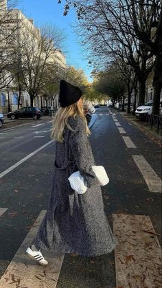 Effortless Outfit, Christmas Market, Cozy Fashion, Winter Fashion Outfits, Fall Winter Outfits, Minimal Fashion, Look Cool, Minimalist Fashion