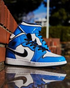 Nike Air Jordan 1 Mid Se 'signal Blue' Black White Blue (dd6834-402) Size 7 Mens Air Monarch Iv, Nike Air Monarch Iv, Nike Air Monarch, Blue Jordans, Nike Airforce 1, Jordan Shoes Girls, Preppy Shoes, Air Jordan 1 Mid Se, Nike Air Jordan 1 Mid