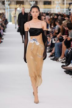 2024 Paris Fashion Week, Givenchy Spring 2023, 로고 디자인, Suit Fashion, Looks Vintage, Beautiful Gowns, Primavera Estate