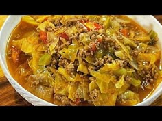 Cabbage Beef Soup, Curry Wurst, Cabbage Beef, Beef Soup Recipes, Beef Soup, Minced Meat, Cabbage Soup, Beef Stroganoff, Vegetable Dishes