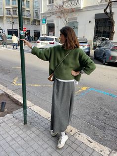 Olive Green Silk Skirt Outfit, Gray And Green Outfit, Chubby Winter Outfit, Long Skirts Winter, Green Satin Skirt Outfit, Pleated Maxi Skirt Outfit, Skirt Outfits Winter, What To Wear Photoshoot, Gray Skirt Outfit