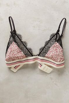 Love Stories Lace-Trimmed Bralette Red Motif S Intimates Birthday Outfit For Women, Red Bralette, Lingerie Inspiration, Cute Lingerie, Pretty Lingerie, Love Stories, Beautiful Lingerie, Mode Inspiration, Lingerie Fashion