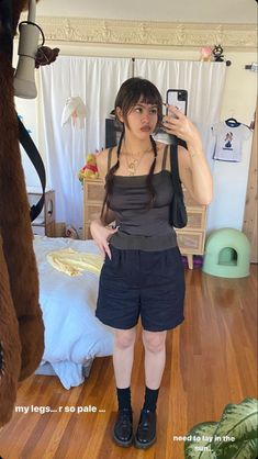 Enya Umanzor Outfits Emergency Intercom, Enya Umanzor Outfits Summer, Enya Umanzor Fashion, Enya Umanzor Style, Enjajaja Outfits, 2017 Aesthetic Tumblr, Enya Outfits, Enya Umanzor Aesthetic, Enya Umanzor Outfits